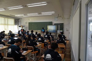 R4下田中学校１年生の総合的な探求の時間発表会