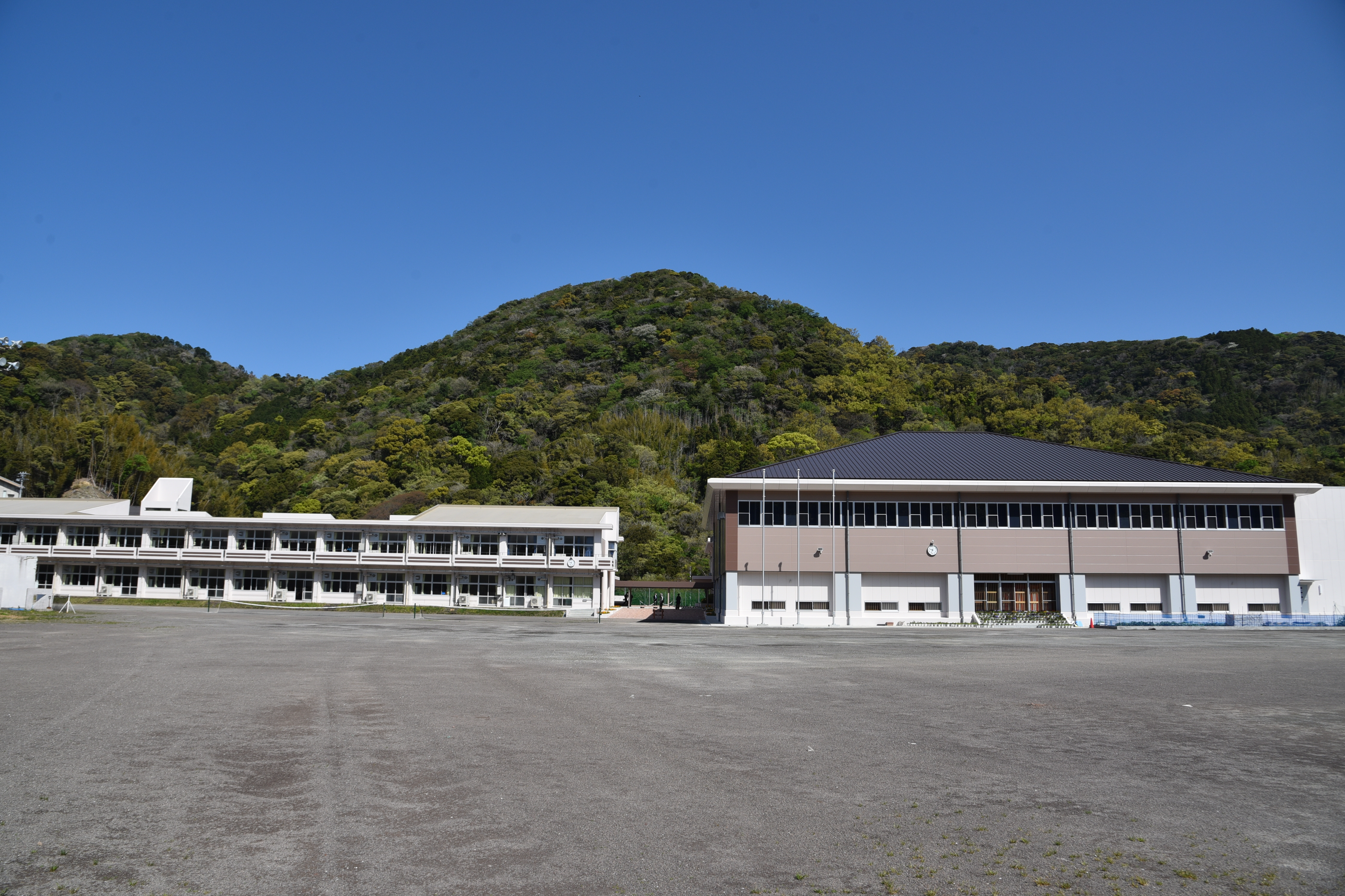 下田市立下田中学校校舎及び体育館