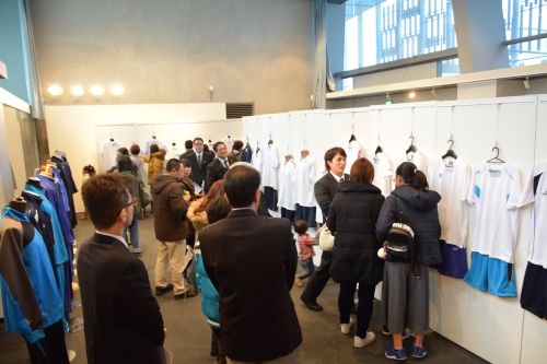 第１回新中学校制服等展示会‗002